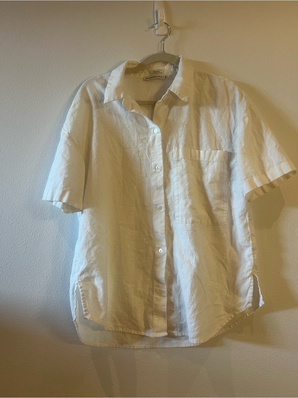 Abercrombie & Fitch White Short-Sleeve Oversized Linen Button-Down Shirt
